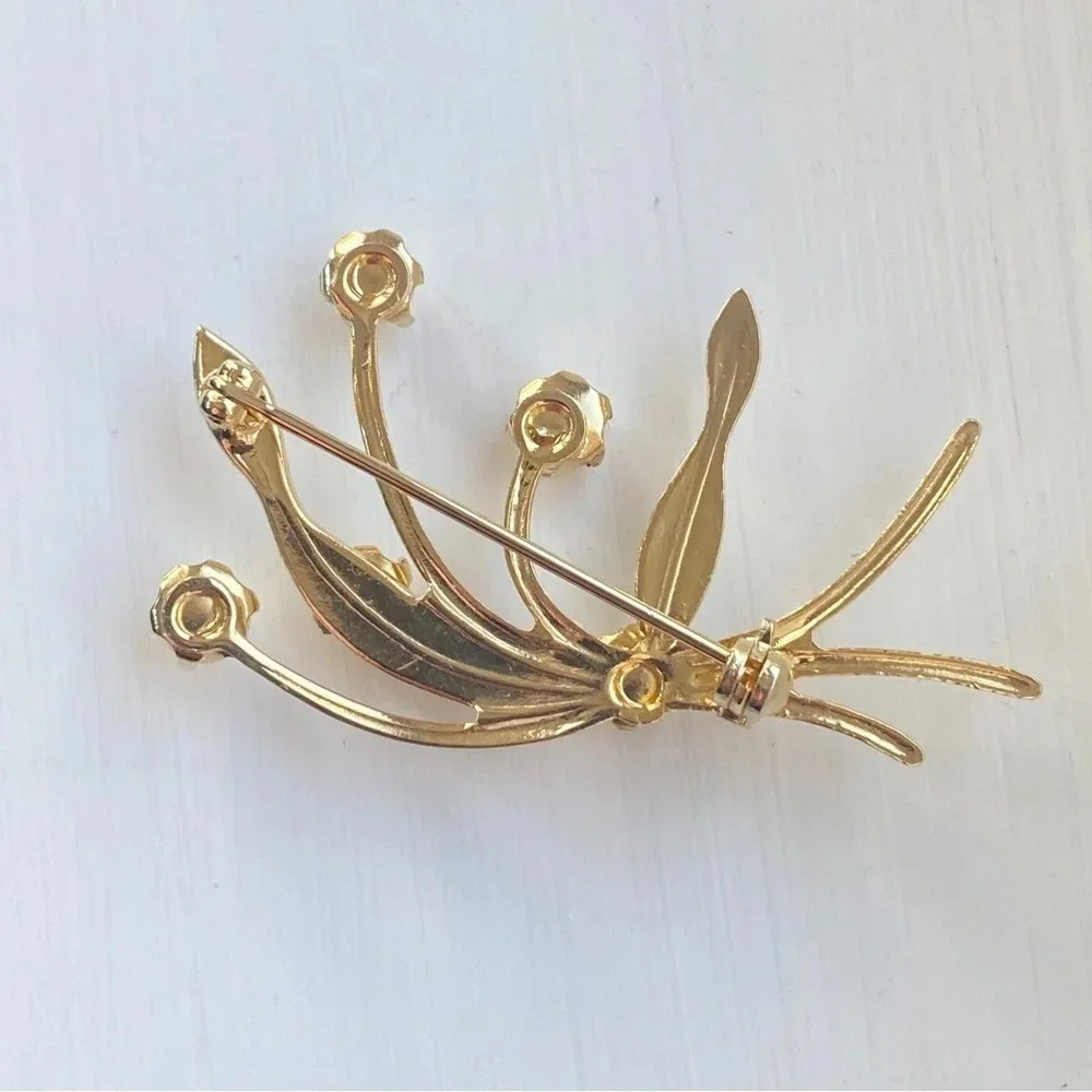 Vintage Faux Pearl Triplet Gold Tone Brooch Pin